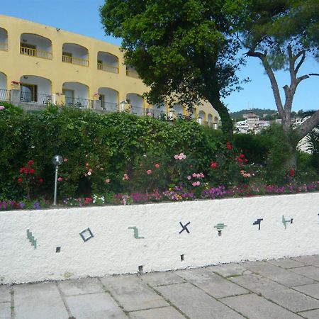 Hotel Les Mimosas Tabarka Exterior foto